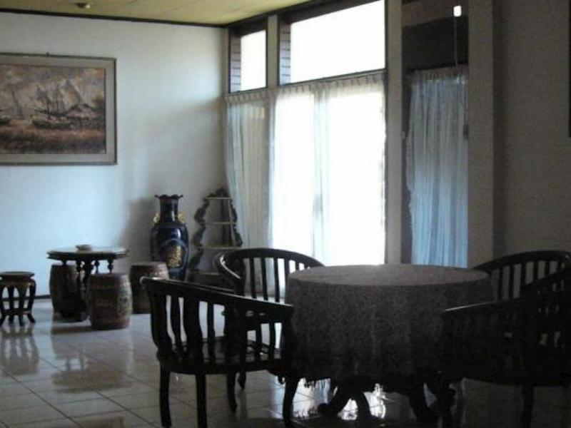 Hotel Manyar Garden 3*